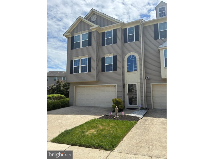 Welcome to this beautifully maintained end-unit townhome in the - photo 40