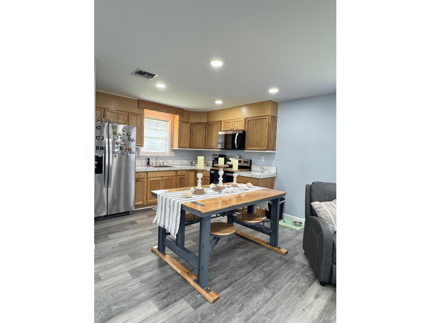 Experience lakefront living at its best with this beautifully - photo 12