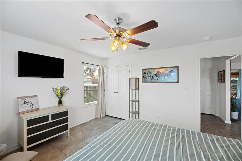 Waterfront living just got an upgrade. Welcome to 106 Dove Drive - photo 21