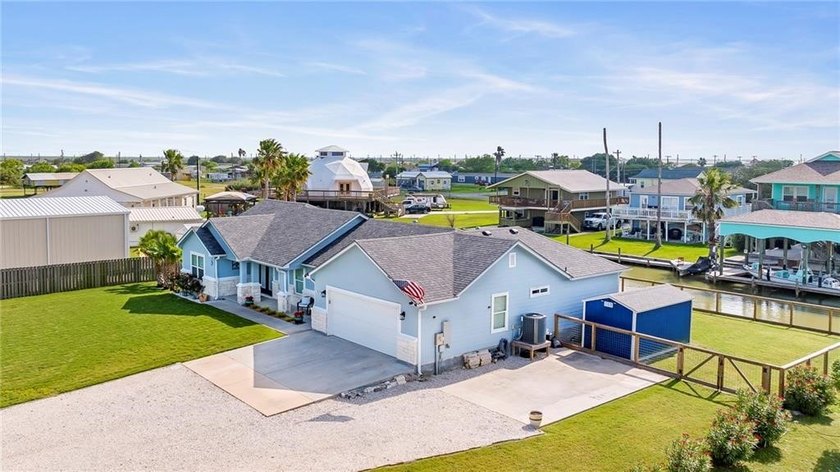 Waterfront living just got an upgrade. Welcome to 106 Dove Drive - photo 39