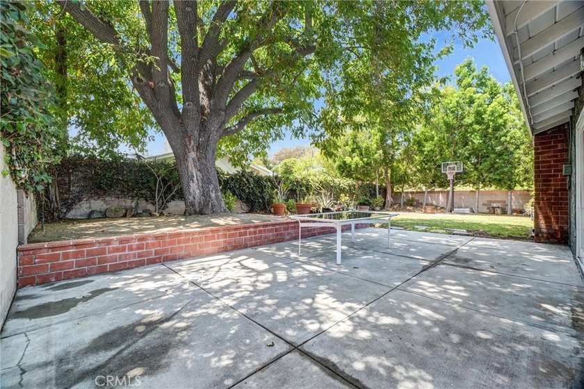 Imagine coming home to a property that offers the perfect blend - photo 28
