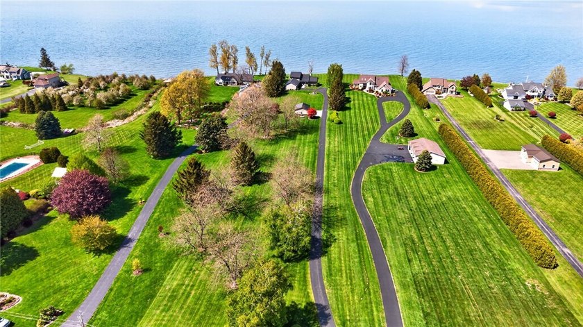 Quintessential country lake living awaits! Breathtaking Lake - photo 44