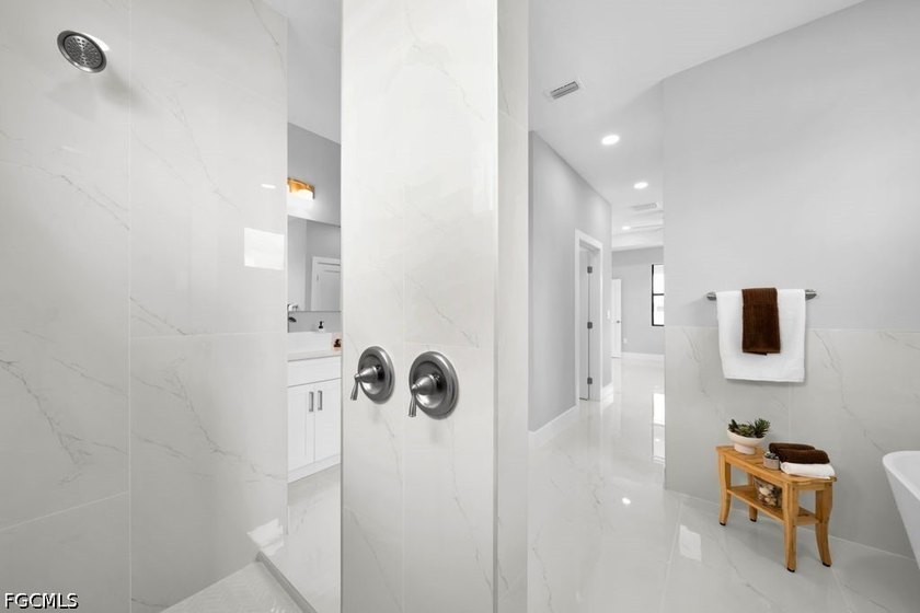 Price Improved! New construction in Cape Coral under $360K - photo 11