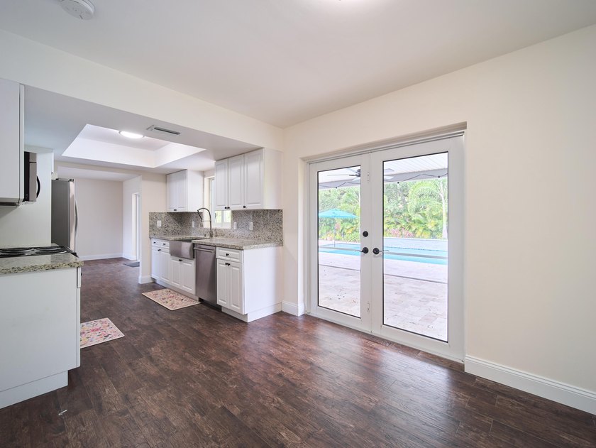 304 Cir W - photo 12