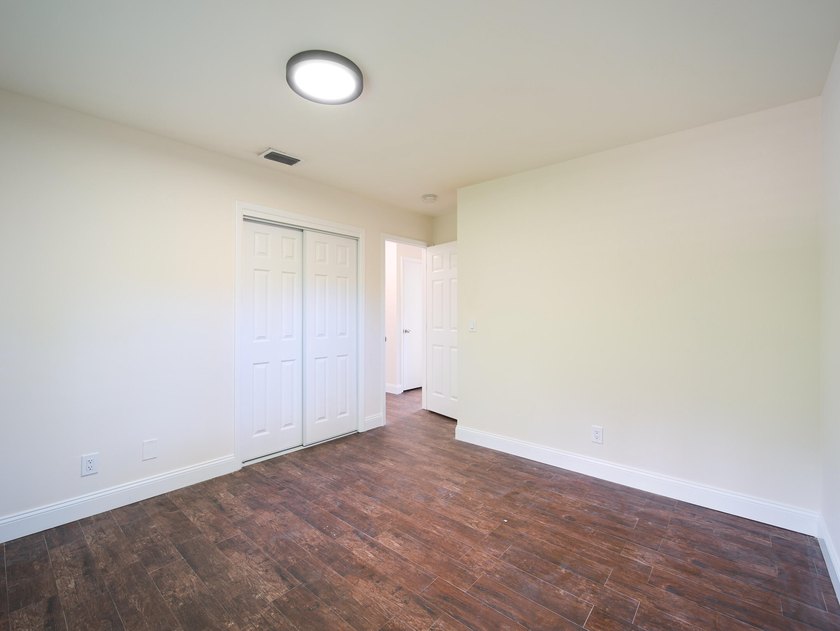 304 Cir W - photo 16