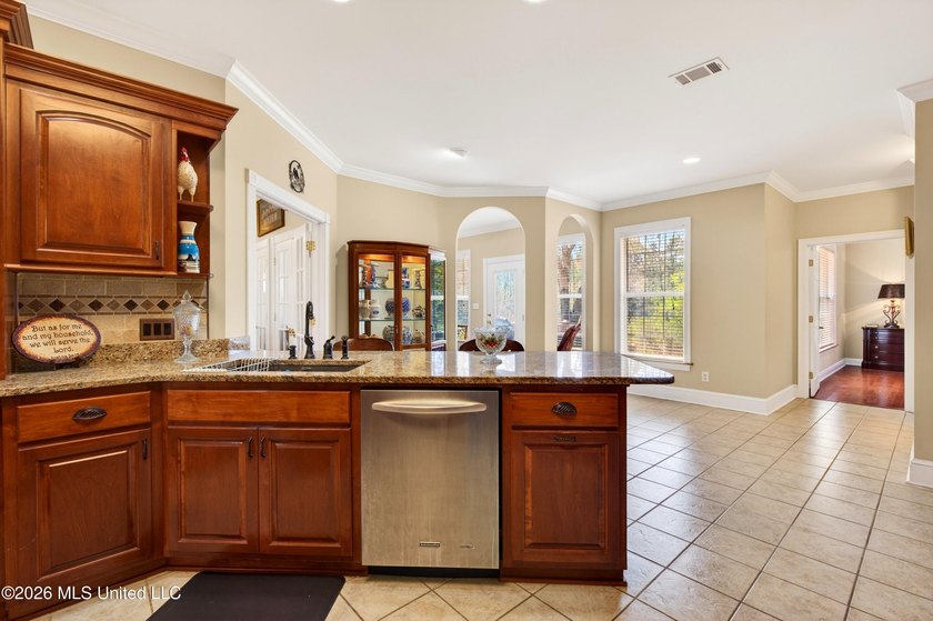 Located in the desirable Robinwood Village neighborhood in - photo 16
