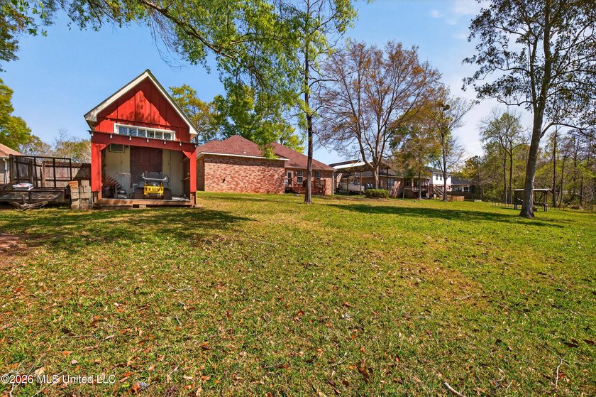 Located in the desirable Robinwood Village neighborhood in - photo 37