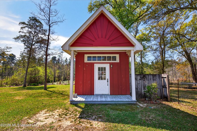 Located in the desirable Robinwood Village neighborhood in - photo 39