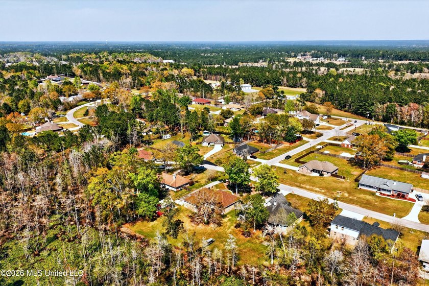 Located in the desirable Robinwood Village neighborhood in - photo 44