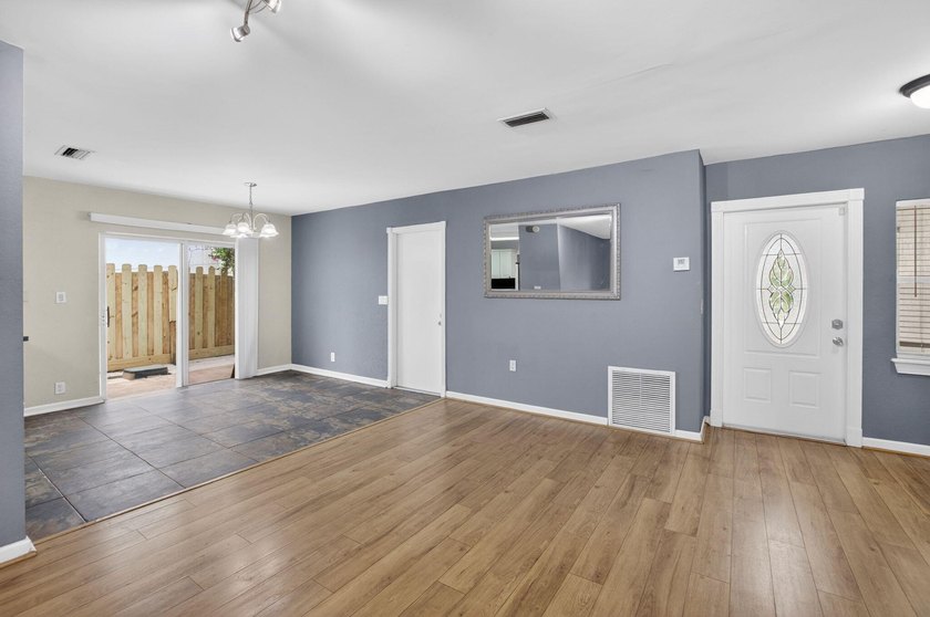 Come see this large 3 bedroom, 2 bathroom home with attached - photo 12