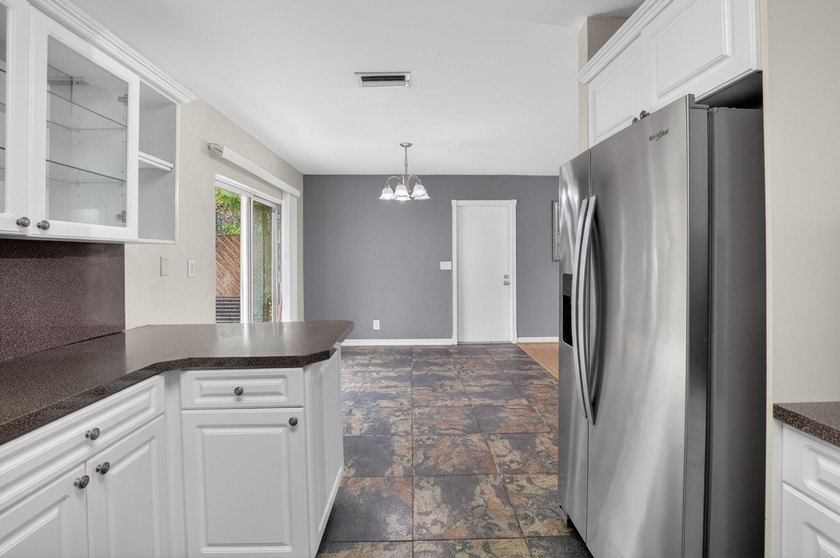 Come see this large 3 bedroom, 2 bathroom home with attached - photo 20