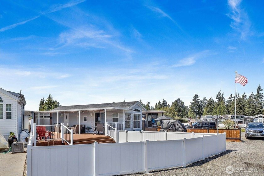 Come enjoy the vibrant coastal community of Birch Bay! This 2008 - photo 24