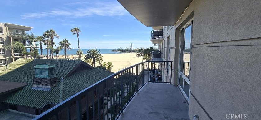 Experience the ultimate beachfront lifestyle in this beautifully - photo 28