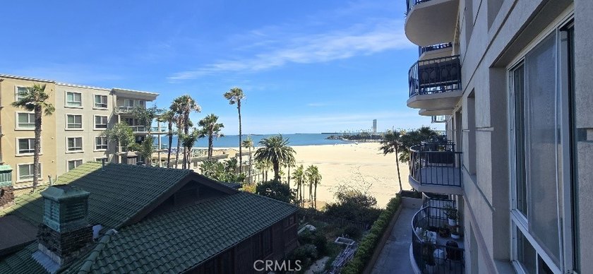 Experience the ultimate beachfront lifestyle in this beautifully - photo 29
