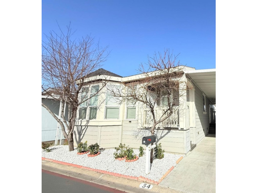 Welcome to this beautifully well-maintained home in San Jose - photo 2