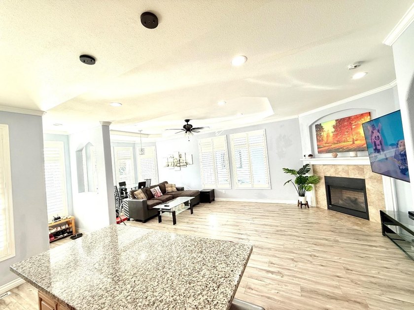 Welcome to this beautifully well-maintained home in San Jose - photo 4