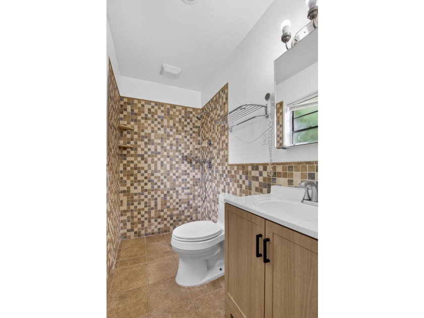 Come see this large 3 bedroom, 2 bathroom home with attached - photo 40