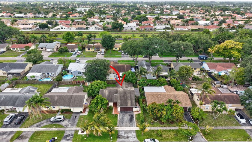 Come see this large 3 bedroom, 2 bathroom home with attached - photo 47