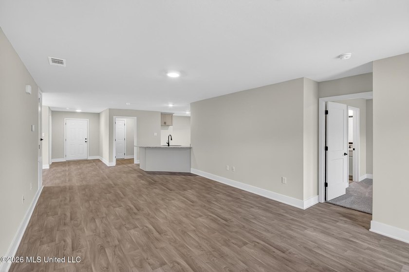 Move-In Ready Home - Comfort, Style, and Coastal Convenience - photo 8