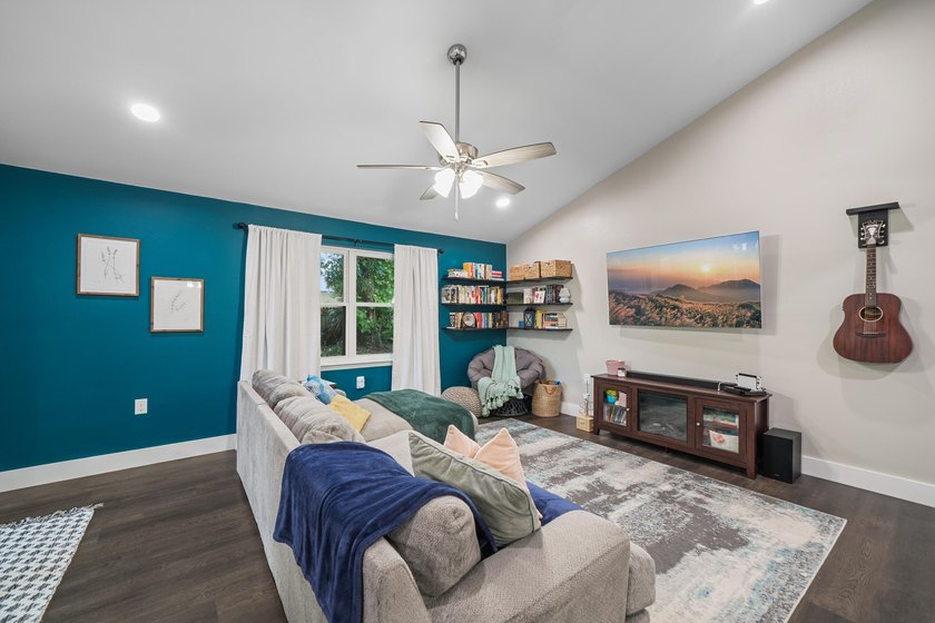 *Eligible for a VA assumption with a 5.25% rate* Move-in ready - photo 13