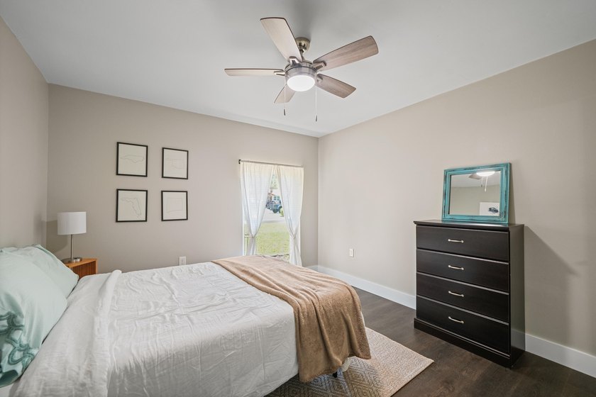 *Eligible for a VA assumption with a 5.25% rate* Move-in ready - photo 21