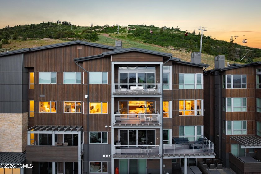 Perched on Apex Residences' coveted Overlook Level, this - photo 21