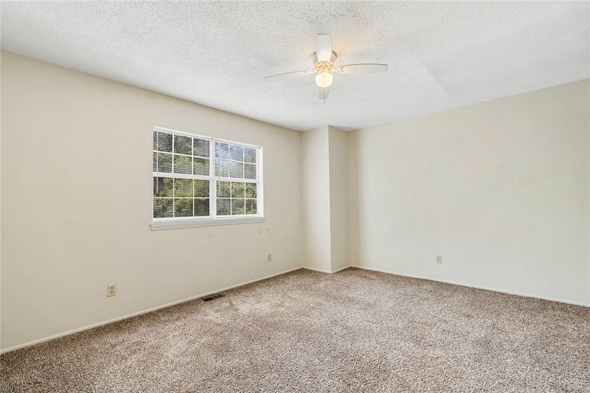 Opportunity starts here. This two-bedroom, one-and-a-half-bath - photo 23