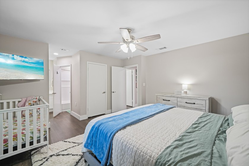 *Eligible for a VA assumption with a 5.25% rate* Move-in ready - photo 24