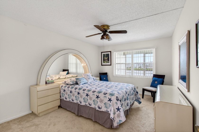CENTURY VILLAGE--SUPER ACTIVE ADULT COMMUNITY! The heart of Boca - photo 24