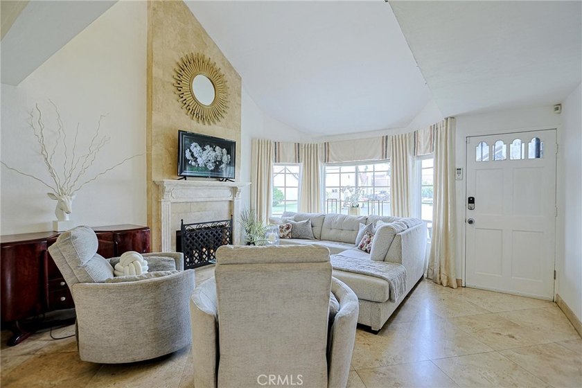 Welcome to 309 Burlington Common, a hidden gem nestled within a - photo 6