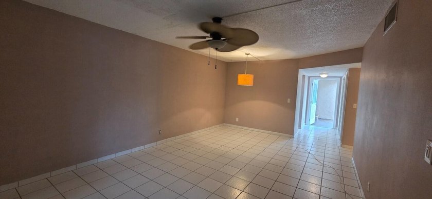 Beautifully updated 2 bedroom 2 bath corner unit In the - photo 35