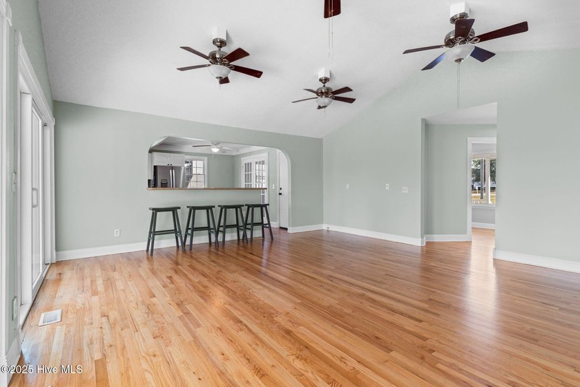 Welcome to 821 S Shore Drive, a charming lakeside retreat tucked - photo 22