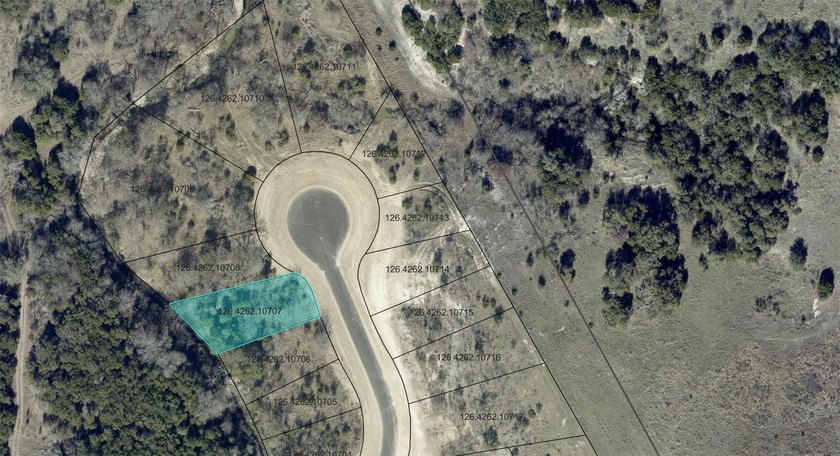 Discover the opportunity to own a cul-de-sac residential lot - photo 3