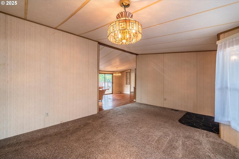 Lovingly updated Three Bed/Two Bath in Shorepines Village. Sip - photo 7