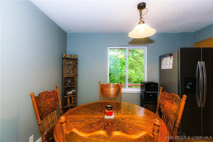 BACK ON THE MARKET AT NO FAULT OF THE SELLER! Motivated seller - photo 12