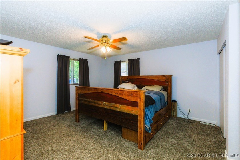 BACK ON THE MARKET AT NO FAULT OF THE SELLER! Motivated seller - photo 14