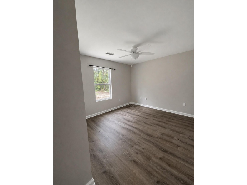Welcome to 130 Emmons Lane, a beautifully maintained, newer - photo 21