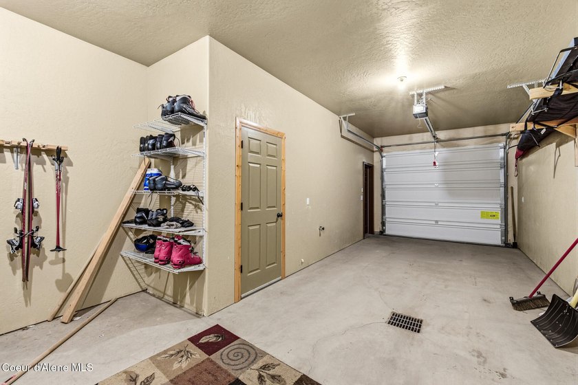 Welcome to The Elkhorn Lodge at Schweitzer Mountain Resort. Move - photo 22