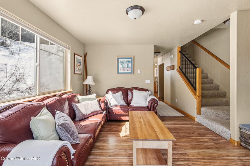 Welcome to The Elkhorn Lodge at Schweitzer Mountain Resort. Move - photo 28