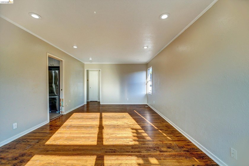 Charming property in Richmond's North &amp; East neighborhood set on - photo 10