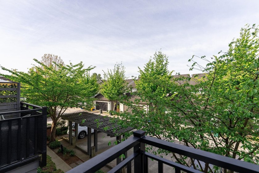 Located in the heart of Osprey Village steps to trails, shops - photo 11