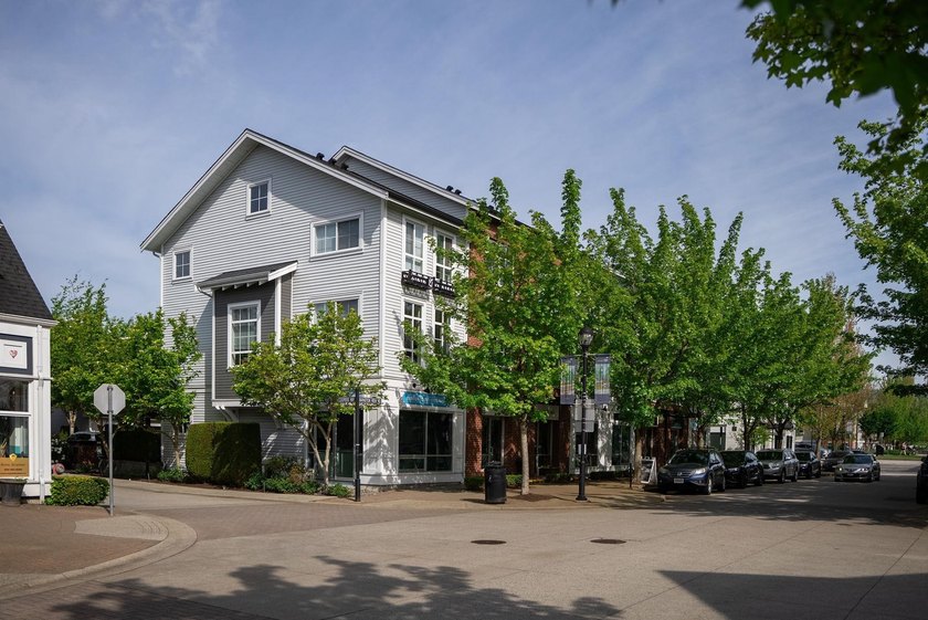 Located in the heart of Osprey Village steps to trails, shops - photo 24