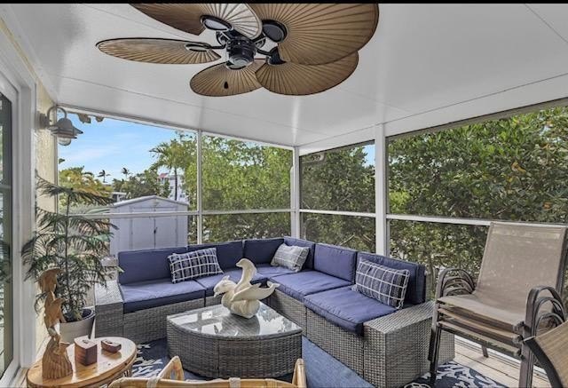 4/2 renovated waterfront home boasts private pool-new cutting - photo 31