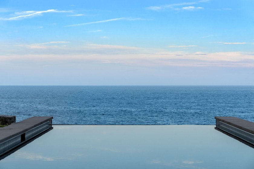 Welcome to Sea Haven, a breathtaking oceanfront estate where - photo 11