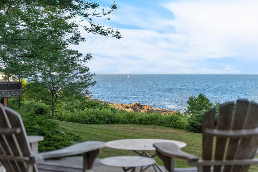 Welcome to Sea Haven, a breathtaking oceanfront estate where - photo 13