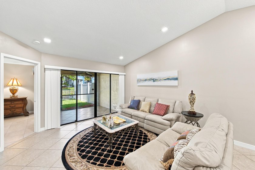 THIS STUNNING WATERFRONT CORNER HOME IN LAKESIDE GREEN IS THE - photo 21