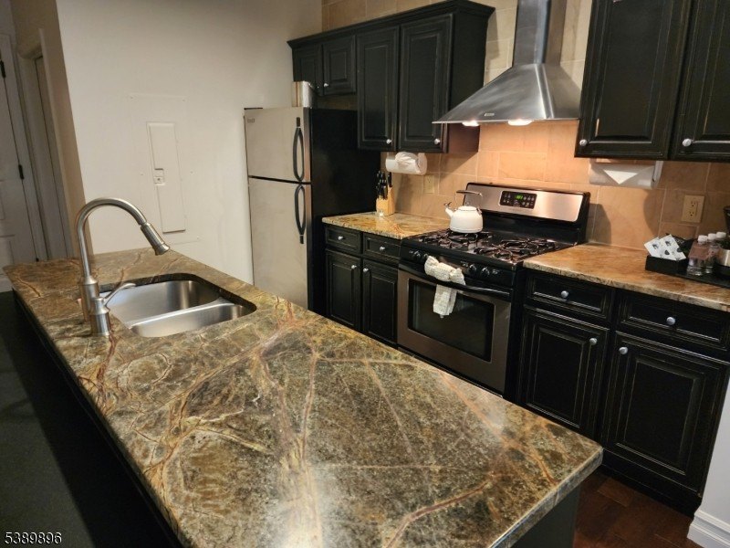 Gorgeous Two Bedroom Condo At Grand Cascades Lodge!! Completely - photo 5