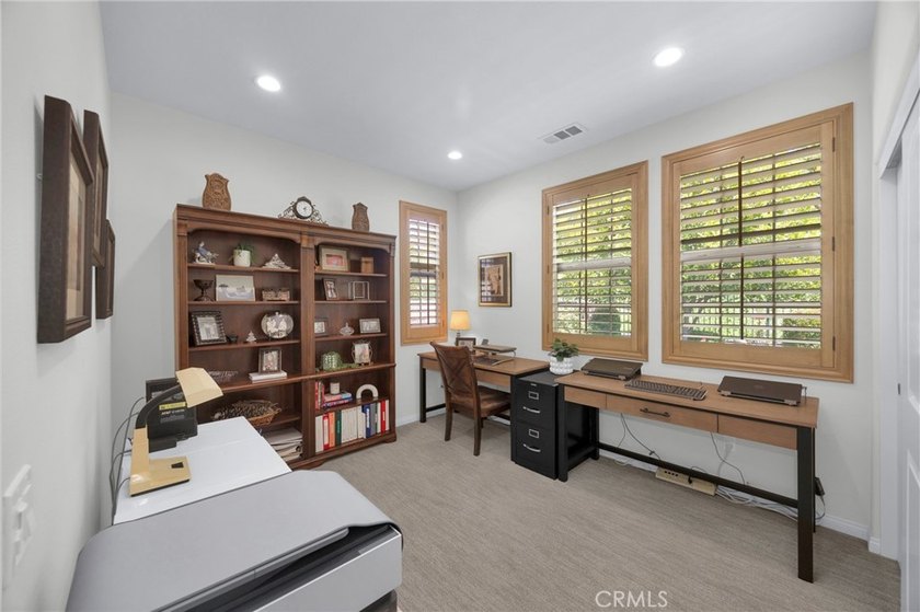 Single story living with a 2nd floor loft and powder bath, make - photo 26
