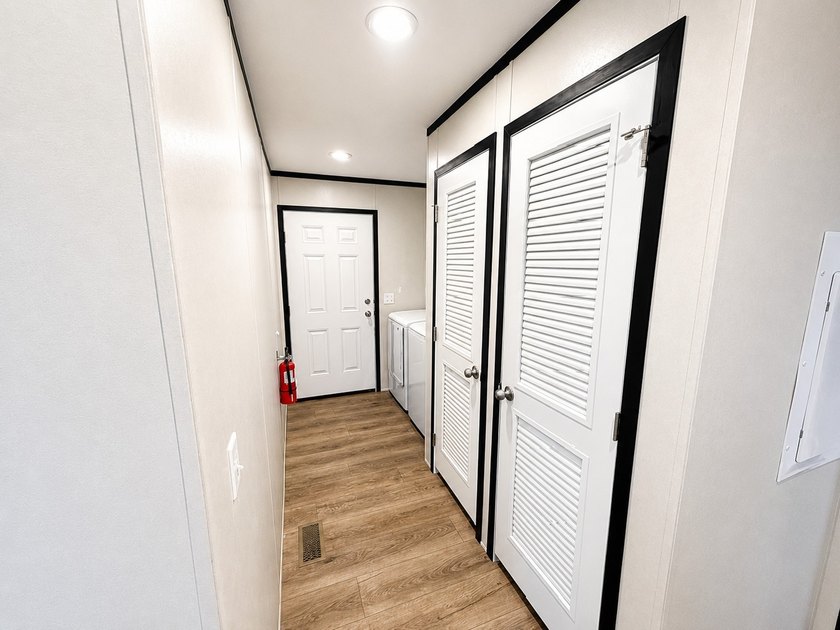 Welcome to this soon-to-be-complete 3 -bedroom 2 -bathroom home - photo 7
