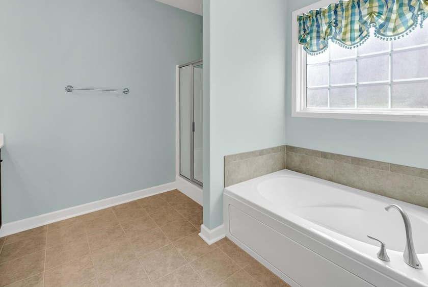 Don't miss this beautifully maintained 3br/2ba home located in - photo 46
